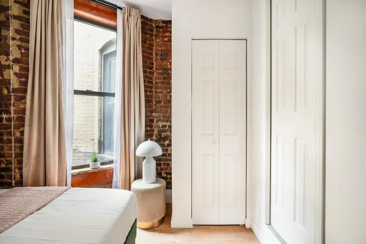 153-5A Charming 2Br Les W D Apartment New York