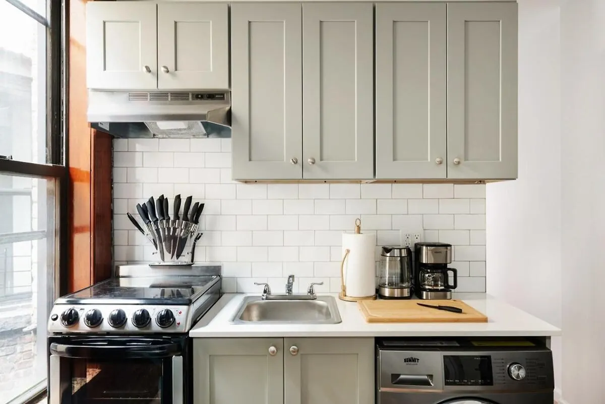 153-5A Charming 2Br Les W D location