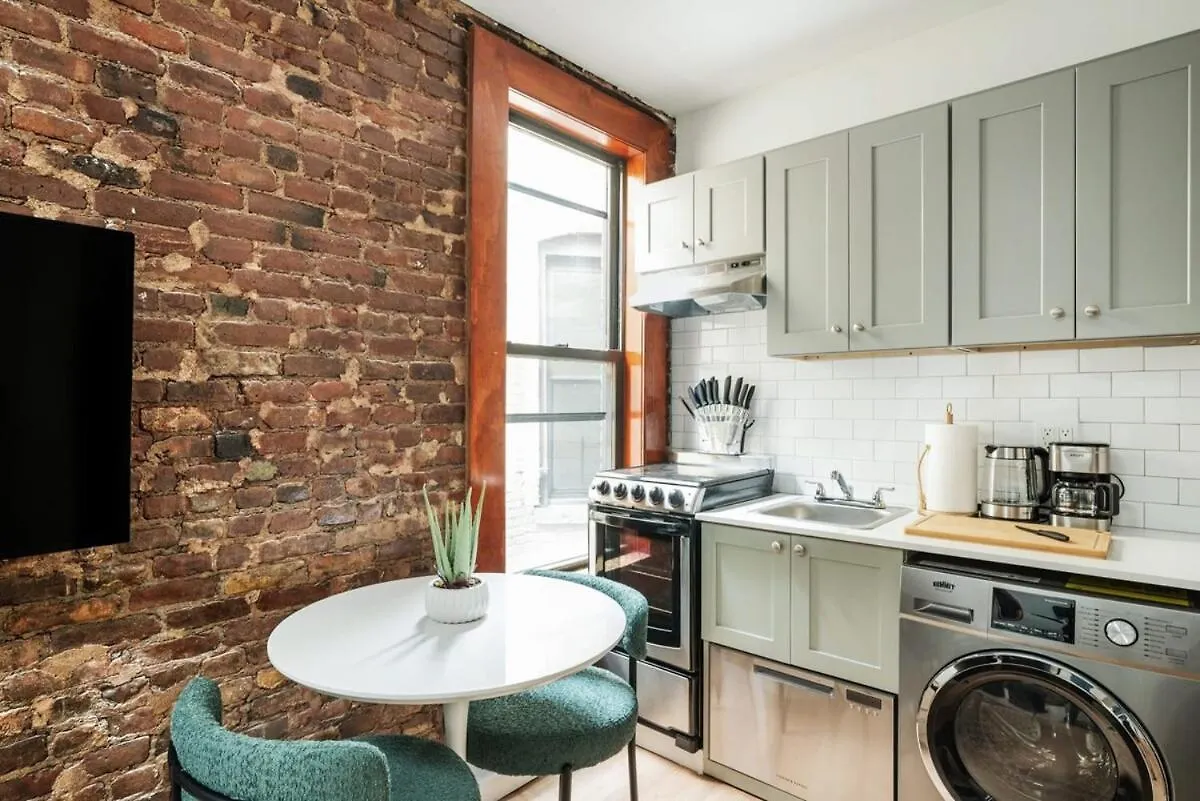 153-5A Charming 2Br Les W D Apartment New York
